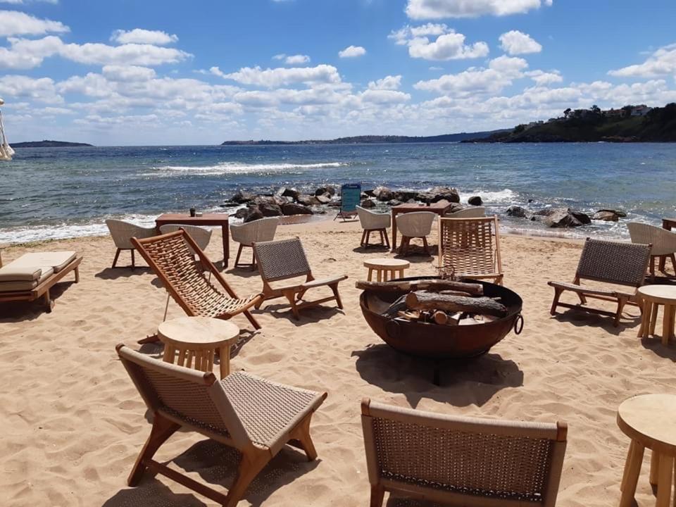 Apartments In Complex Sunny Island Deluxe Chernomorets Bagian luar foto