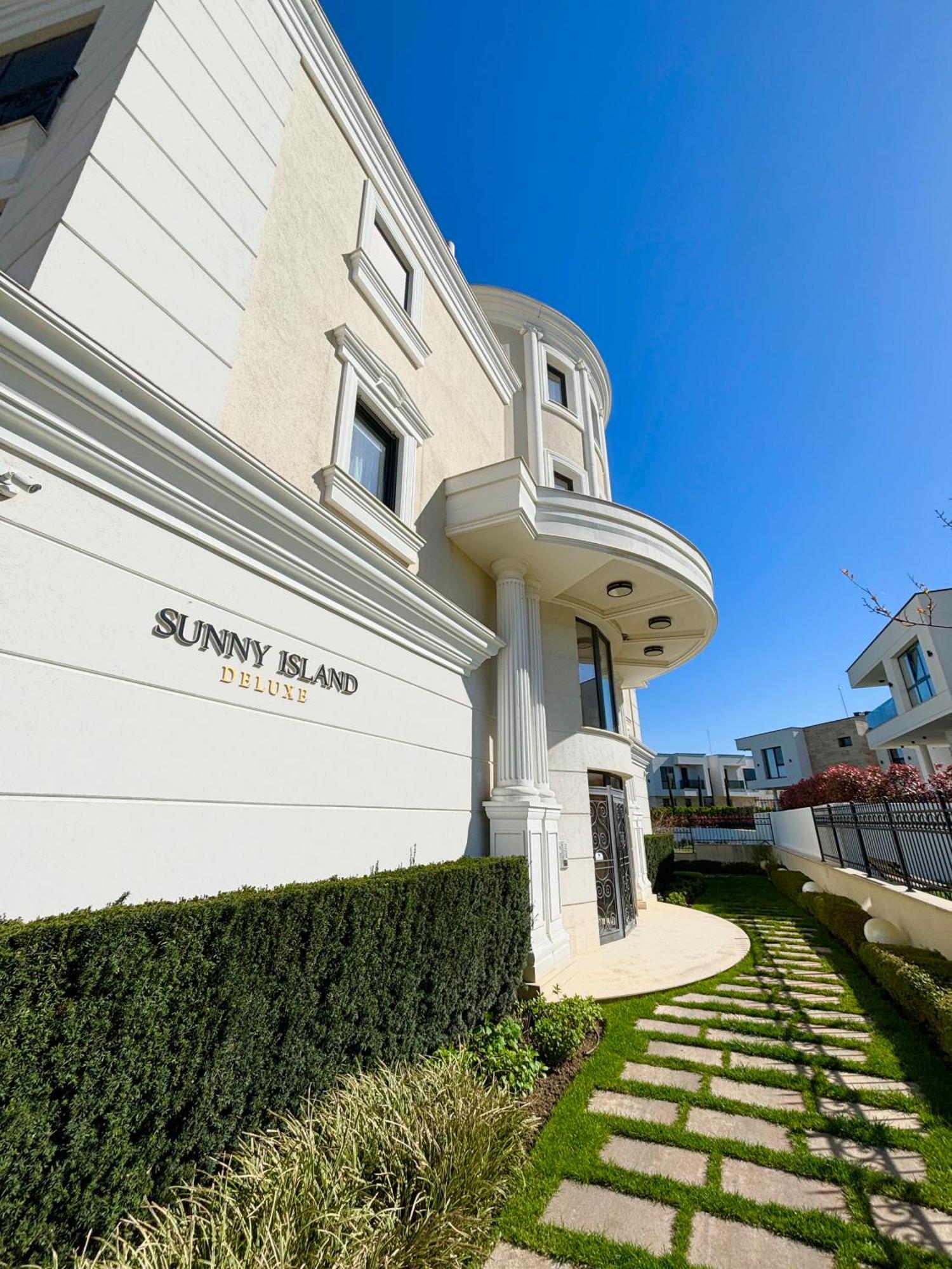 Apartments In Complex Sunny Island Deluxe Chernomorets Bagian luar foto